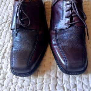 Men's Bostonian shoes, Dark Brown, aquared toe, rich quality leather